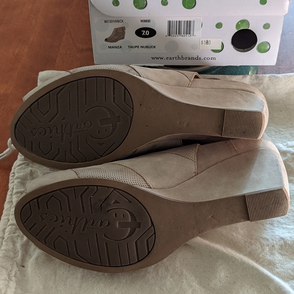 Tan Wedges - Picture 2 of 2